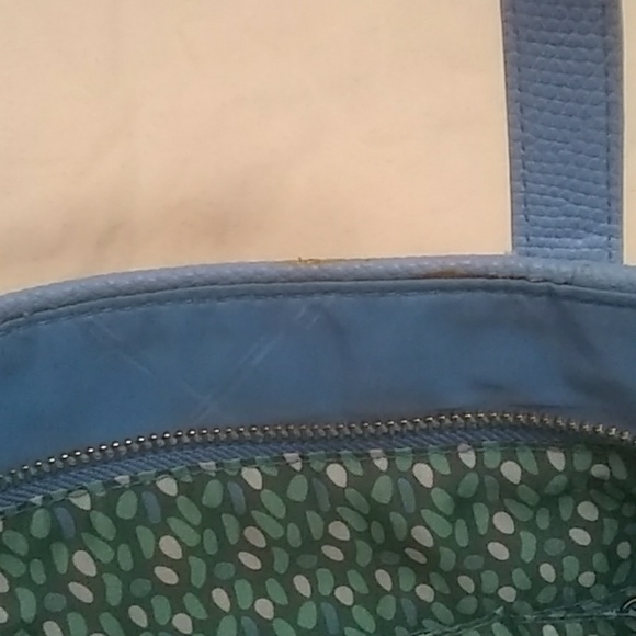 Vera Bradley Tote Light Blue Floral Interior - Picture 6 of 8